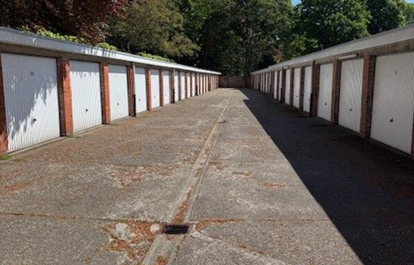 Gesloten garagebox te koop in Turnhout