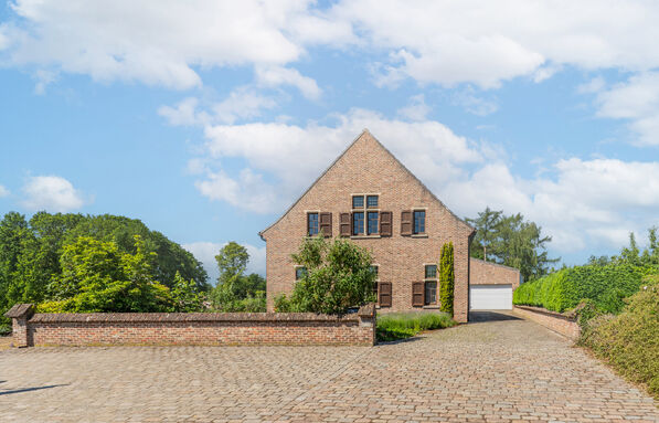 Villa te koop in Dessel